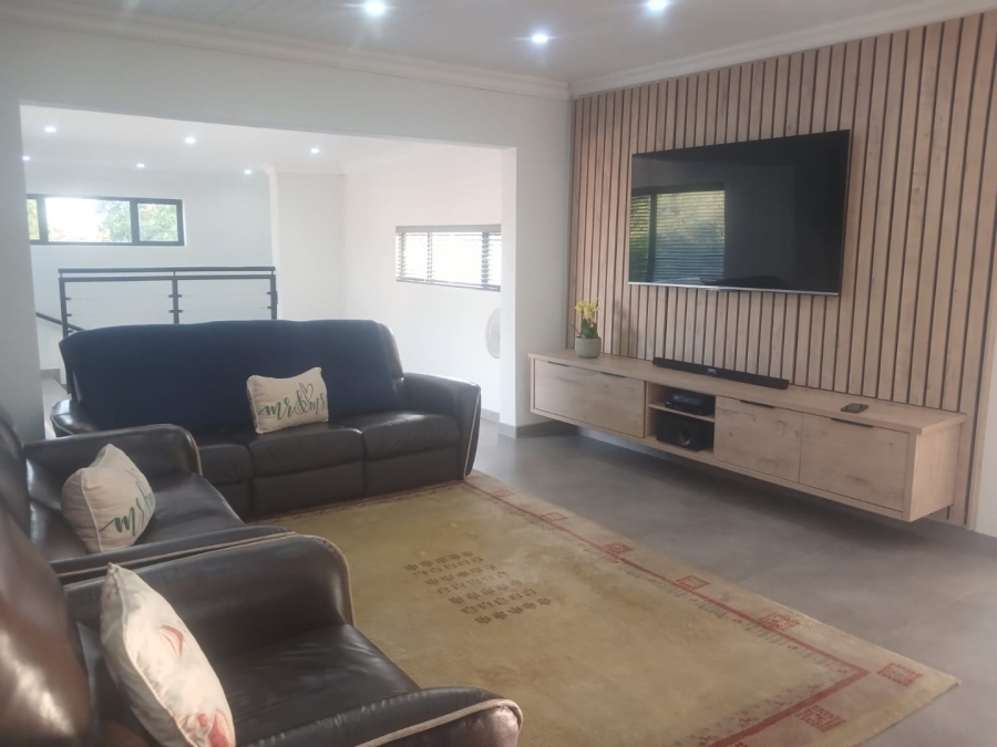 3 Bedroom Property for Sale in Pentagon Park Free State